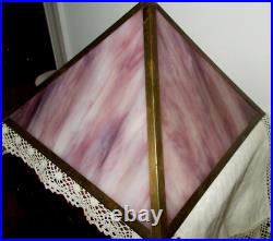 ANTIQUE ARTS & CRAFTS/MISSION STYLE OAK TABLE LAMP WithPLUM SLAG GLASS SHADE