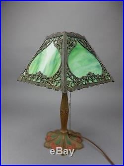 ANTIQUE Arts and Crafts Slag glass lamp 22 inches