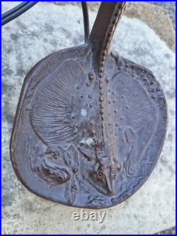 ANTIQUE BRONZE SLAG GLASS FISH & STINGRAY LAMP Needs To Be Fix Showing On Pic