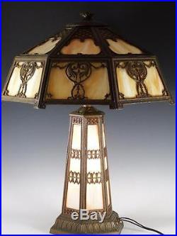 ANTIQUE CHARLES PARKER SLAG GLASS LAMP with LIGHT UP BASE