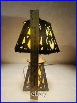 ANTIQUE SLAG GLASS TABLE LAMP 6 PANEL 2 lights Beautiful. See video