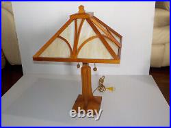 ARTS & CRAFTS STYLE WOOD & SLAG GLASS TABLE LAMP Dale Tiffany