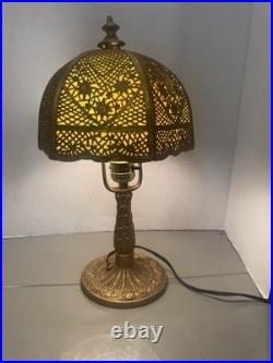 Antique 1900s Bradley & Hubbard Filigree Metal & 6 Slag Glass Panels Table Lamp
