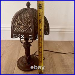 Antique 1900s Bradley & Hubbard Filigree Metal & 6 Slag Glass Panels Table Lamp Antique 1900s Bradley & Hubbard Filigree Metal & 6 Slag Glass Panels Table Lamp