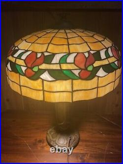 Antique 1940c Slag Stained Leaded Glass Tiffany Handel Style Floral Table Lamp