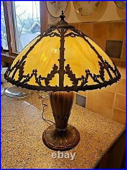 Antique Acorn motif floral Slag caramel art glass 8 panel parlor table lamp