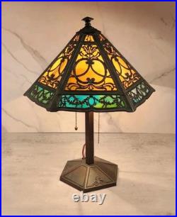 Antique Arts & CRAFTS Bradley Hubbard Marked Slag Glass Table Lamp 19x15