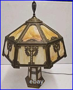 Antique Arts & Crafts 18 Panel Caramel Slag Glass Lamp With Lighted Base Miller