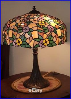 Antique Arts & Crafts Chicago Mosaic Leaded Slag Stained Glass Table Lamp