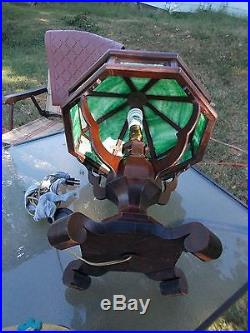 Antique Arts/ Crafts Mahogony 8 Panel Lamp (Green Slag Glass Panels)