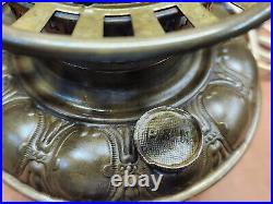 Antique Beautiful Victorian Slag Glass Parlor Banquet Oil Lamp Bradley & Hubbard