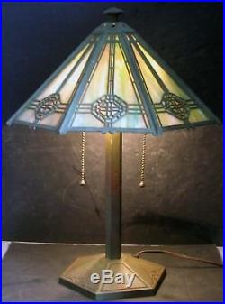 Antique Bradley Hubbard B&H 228 Arts Crafts Slag Glass Celtic Design Lamp p1908