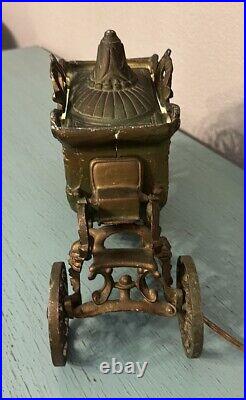 Antique Coronation Parlor Lamp Horse Stage Coach Carriage WithSlag Stained Glass
