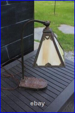 Antique Mission Arts & Crafts desk Lamp Banker Lamp Slag Glass Shade