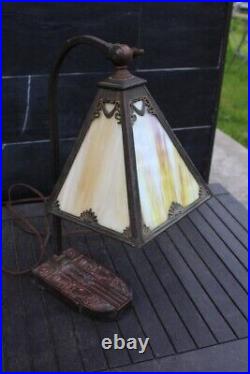 Antique Mission Arts & Crafts desk Lamp Banker Lamp Slag Glass Shade