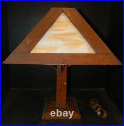 Antique Oak Arts & Crafts Pyramid Carmel Slag Glass Lamp 18 x14.5 x13.88 V. G Antique Oak Arts & Crafts Pyramid Carmel Slag Glass Lamp 18 x14.5 x13.88 V. G