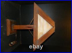 Antique Oak Arts & Crafts Pyramid Carmel Slag Glass Lamp 18 x14.5 x13.88 V. G Antique Oak Arts & Crafts Pyramid Carmel Slag Glass Lamp 18 x14.5 x13.88 V. G