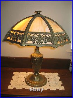 Antique SIGNED Bradley Hubbard Table Lamp Convex Slag Glass Grapes Vines Leaves