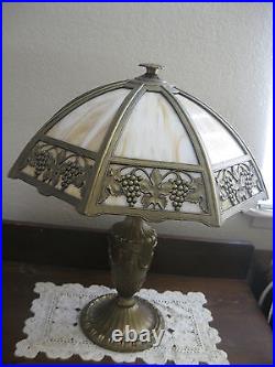 Antique SIGNED Bradley Hubbard Table Lamp Convex Slag Glass Grapes Vines Leaves