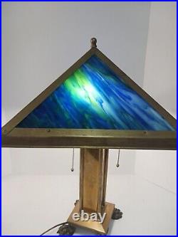 Arts And Crafts Style Lamp With Multi Color Slag Glass Shade Footed Brass
