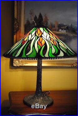 Arts & Crafts, Art Nouveau Riviere Studios Style Leaded Stained Slag Glass Lamp