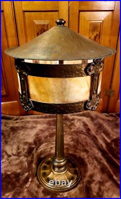 Arts and Crafts Antique Slag Glass Table Lamp