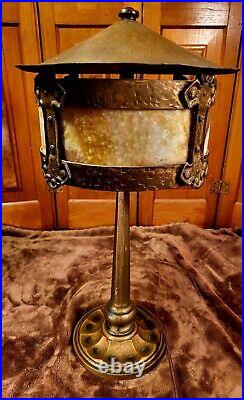 Arts and Crafts Antique Slag Glass Table Lamp
