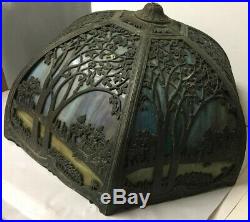 BEAUTIFUL VINTAGE TWO-TONE SLAG GLASS METAL OVERLAY LAMP SHADE(only), no base