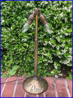 Bradley & Hubbard Lamp Antique Lighting Slag Glass Metal Overlay Table Lamp