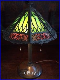 Bradley hubbard antique slag glass arts crafts mission handel era desk lamp nr