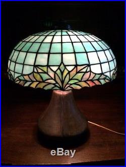 Bradley hubbard mission arts crafts antique slag glass leaded lamp handel era nr