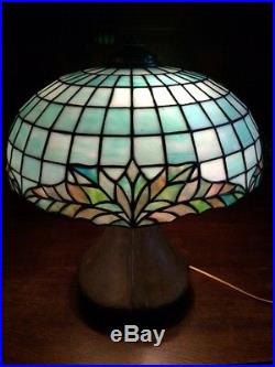 Bradley hubbard mission arts crafts antique slag glass leaded lamp handel era nr