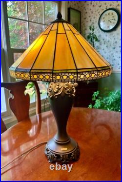Dale Tiffany Slag Glass Table Lamp 23 x 15