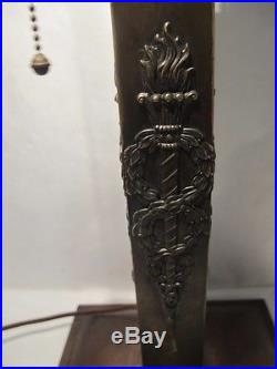 FANTASTIC C. 1910 BRADLEY & HUBBARD ALL ORIGINAL SLAG GLASS LAMP With COPPER BASE
