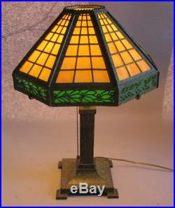 Fine BRADLEY & HUBBARD Arts & Crafts Style Slag Glass Lamp c. 1920 antique