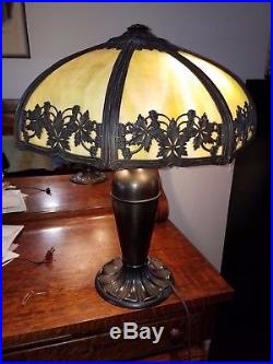 Gorgeous 8 Panel Green Slag Lamp In Excellent Condition Fantastic (2 Bulb Chain)