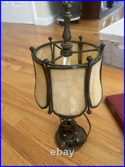 Lightolier Bouillotte Lamp Slag Glass Shade Single Candlestick Table Lamp