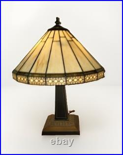 Mission Style 23 Table Lamp With Slag Glass Shade