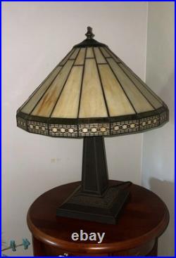 Mission Style 23 Table Lamp With Slag Glass Shade