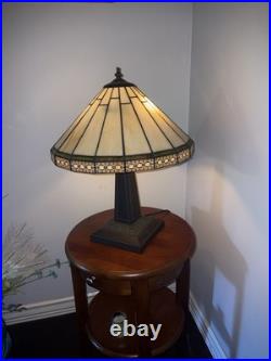 Mission Style 23 Table Lamp With Slag Glass Shade