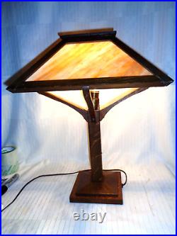 Nice Stickley Era Arts & Crafts Quartered Oak Slag Glass Table Lamp, Peterson