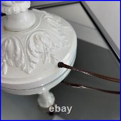 Painted Iron 6 Panel Slag Glass 21.5Table Lamp Light. White. Vintage
