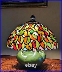 QUOIZEL TIFFANY STYLE STAINED GLASS Duel Light Table Lamp 14 Shade 60 Watt