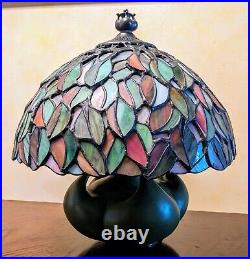 QUOIZEL TIFFANY STYLE STAINED GLASS Duel Light Table Lamp 14 Shade 60 Watt