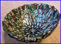 QUOIZEL TIFFANY STYLE STAINED GLASS Duel Light Table Lamp 14 Shade 60 Watt