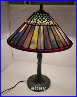 QUOIZEL Tiffany Stained Glass Style Table Lamp/Bronze Base/2-Bulb/21x16 EUC