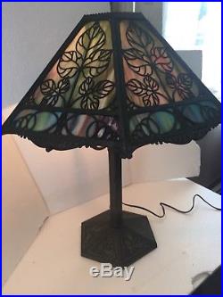 Rare ca. 1910 Bradley & Hubbard Filigree And Slag Glass Table Lamp