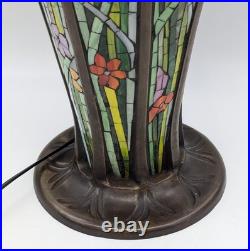 Tiffany Style Cobweb Spider Web Slag Glass Mosaic Reproduction Table Lamp