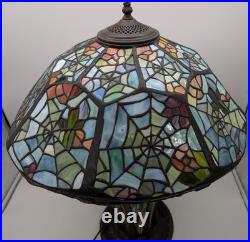 Tiffany Style Cobweb Spider Web Slag Glass Mosaic Reproduction Table Lamp