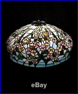VTG Tiffany Style Slag Glass Lamp Shade Globe Light 22 Diameter Floral Pattern